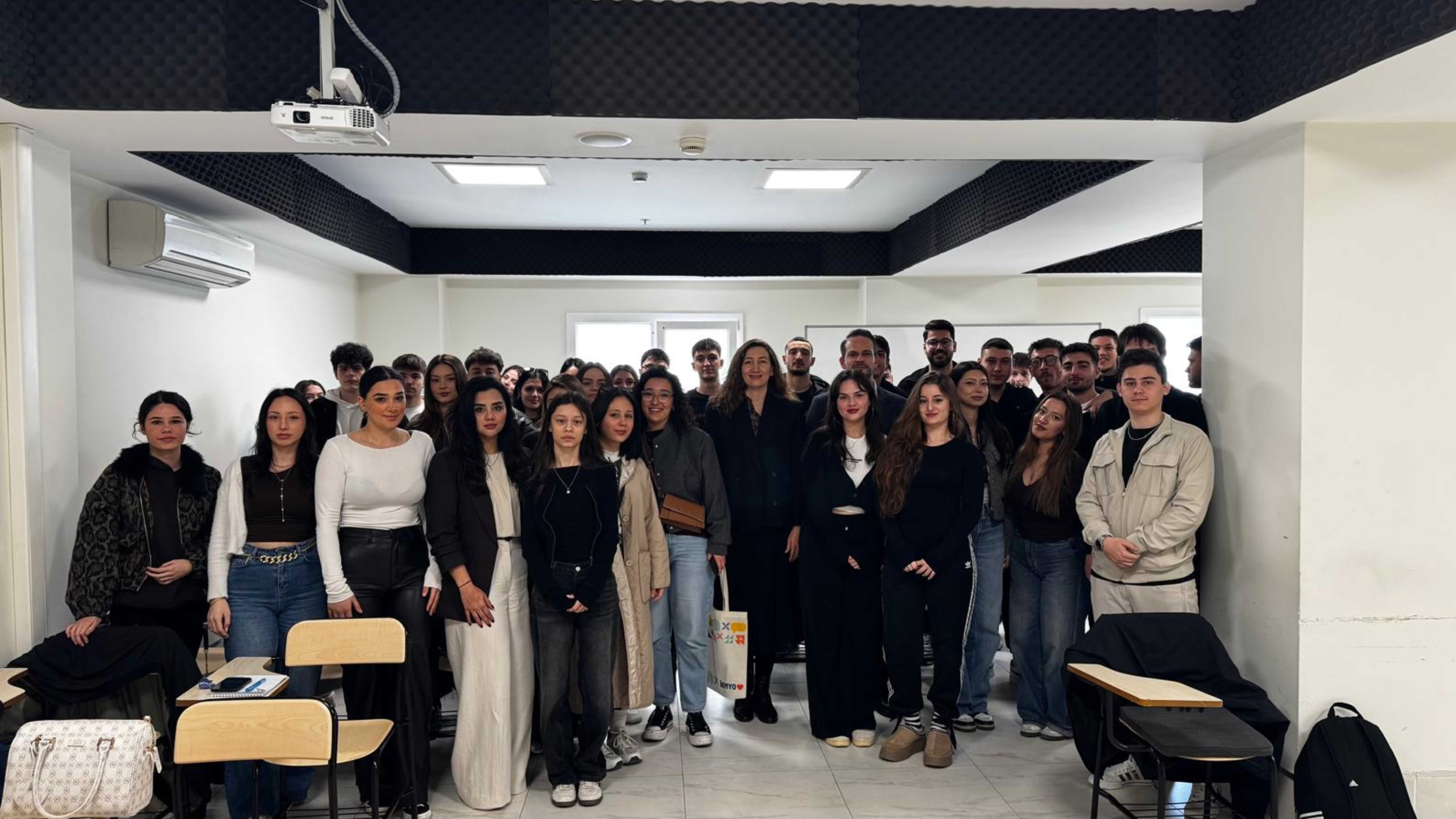 Lojistik Eğitiminde Sektör Dokun