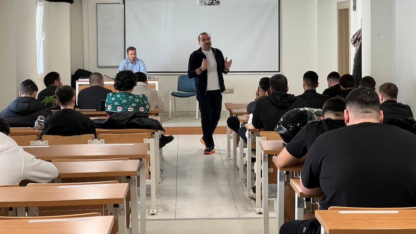 Tasarımdan Üretime Yolculuk kapak